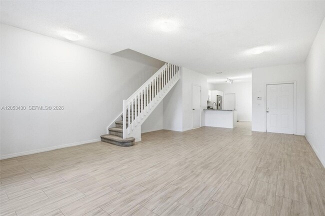 Photo - 2066 Madeira Dr