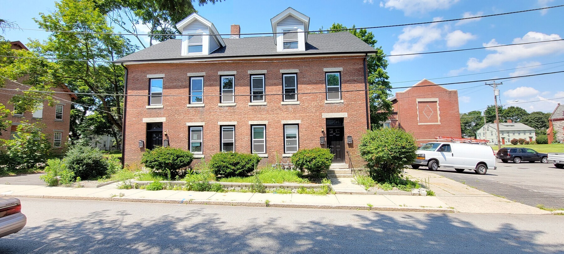 Photo - 10 Grant Ave Townhome