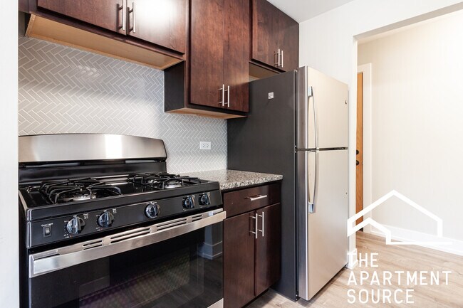 Photo - 529 W Surf St