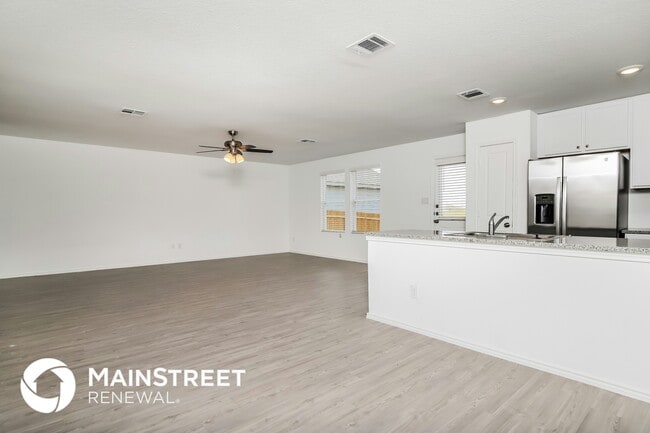 Photo - 2911 Charpak Dr