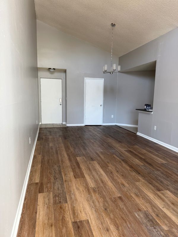 Building Photo - 3623 Atrium Dr