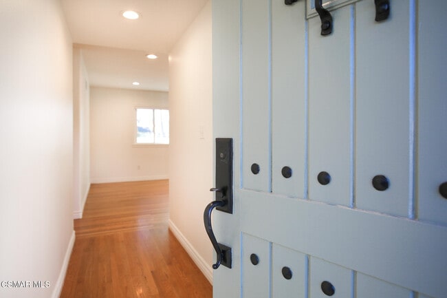 Photo - 961 Riopelle Ct