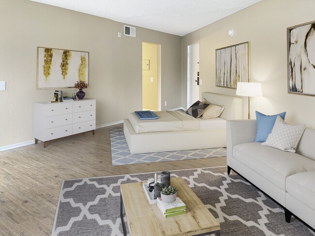 Woodman Lassen Apartments