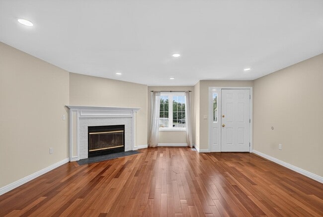 Photo - 128 Parker St