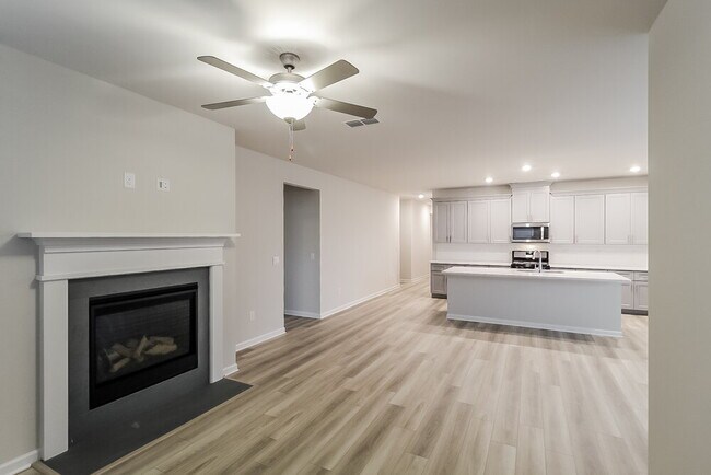 Photo - 5842 Un Grv Dr