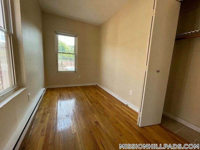 Photo - 896 Huntington Ave Unit 8