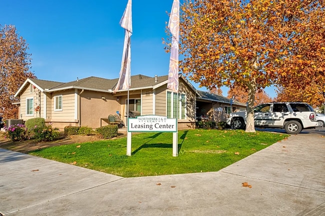 Photo - North Park I Apartments