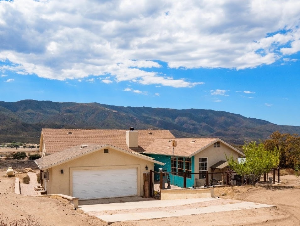 front of home - 27071 Chihuahua Valley Rd House