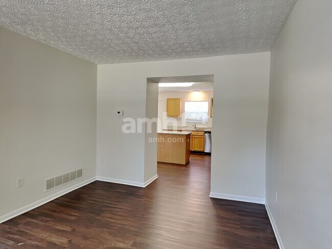 Photo - 857 Cedar Run Dr