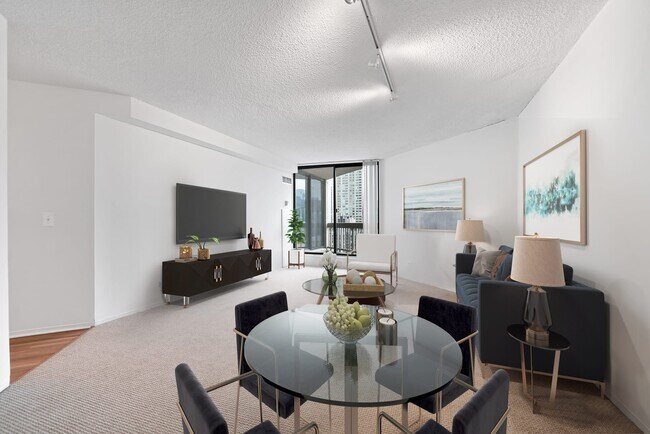 Photo - 800 N Dearborn St Condo
