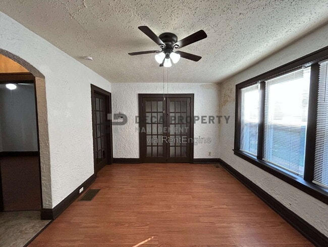 4231 Ellenwood Ave Unit 102
