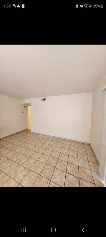 Building Photo - 4325 N 21st Dr