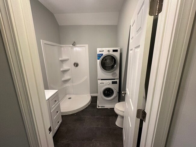 Photo - 8 Judd Sq Unit Apt 3