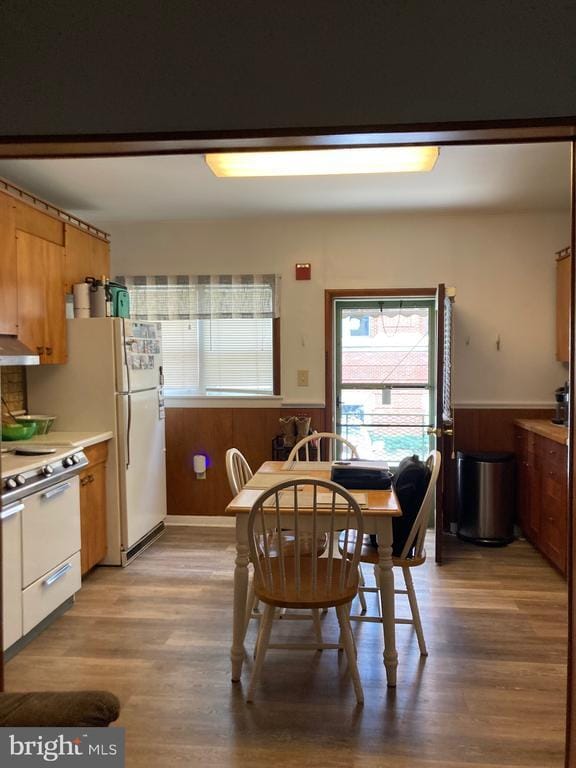 Building Photo - 210 W Gay St