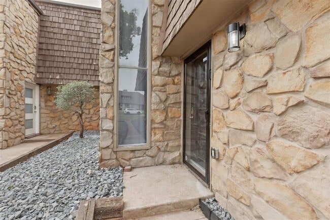 Photo - 12508 Green Valley Dr