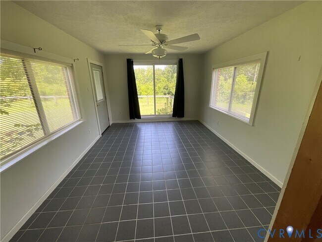 Photo - 17220 Royalton Rd