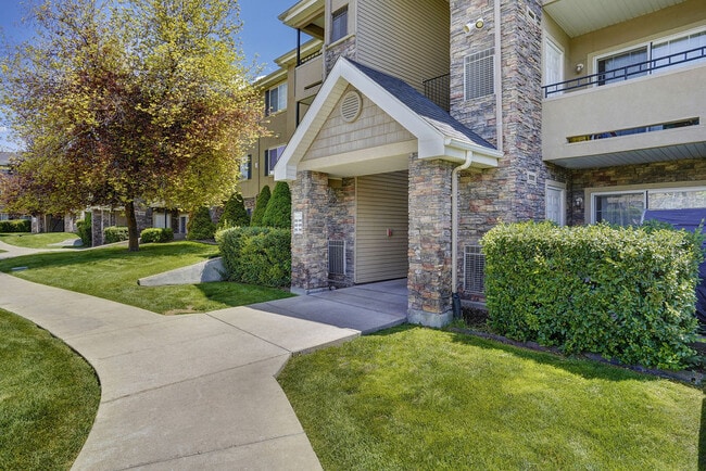 Deer Creek Village