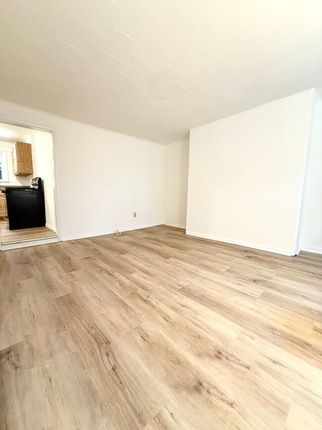 Photo - 473 Wilbur Ave Unidad 1