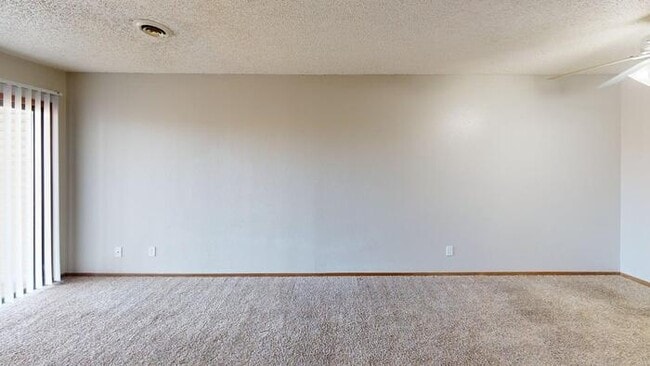 Photo - 1727 N Grandview Ln Unidad 201