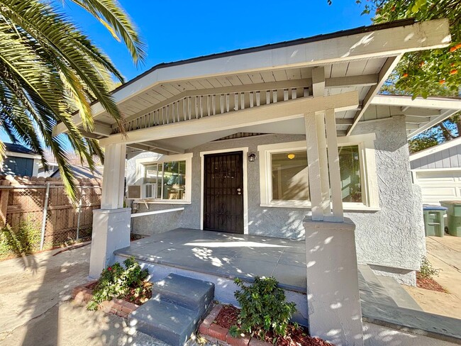 Charming Pasadena 2-BR/2-BA House With Hug... - Charming Pasadena 2-BR/2-BA House With Hug...