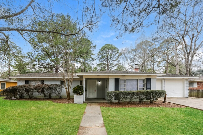 Photo - 227 Valley Vista Dr House