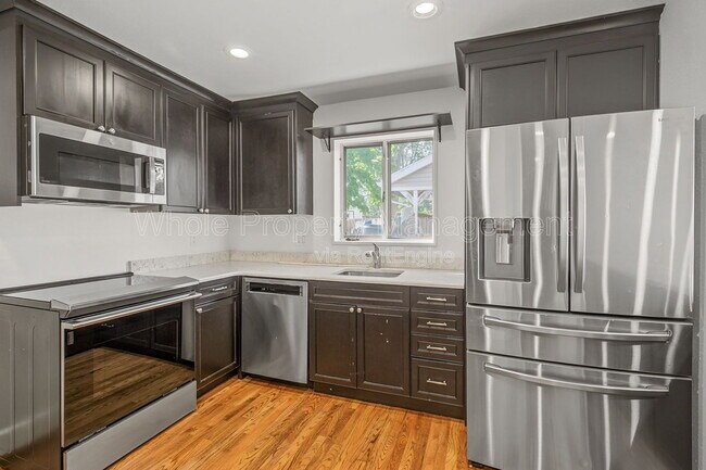 Photo - 7071 Ruth Way