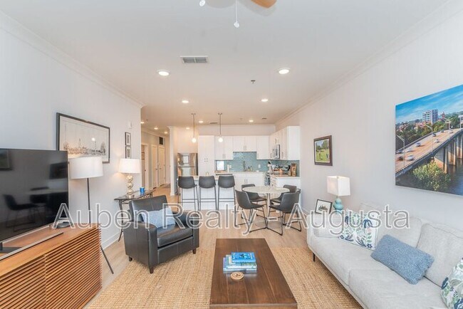 Photo - 111 Railroad Ave