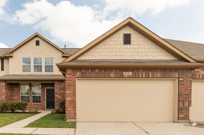 Building Photo - 9727 Elia Court