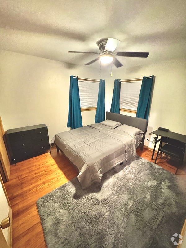 Building Photo - 4916 N 67th St Rental