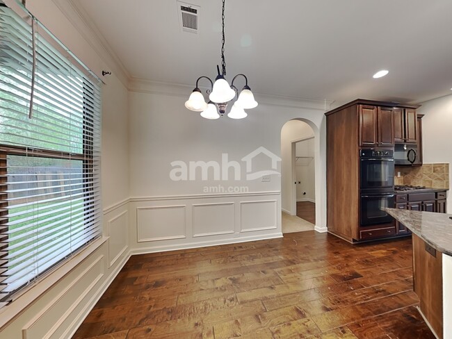 Photo - 272 Oak Branch Dr