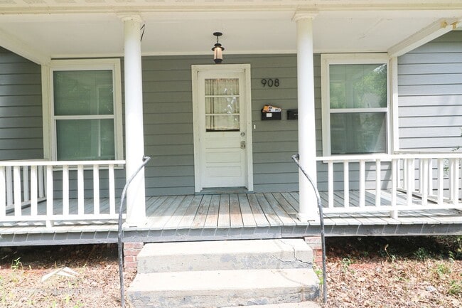 Photo - 908 Leavenworth St Unit A