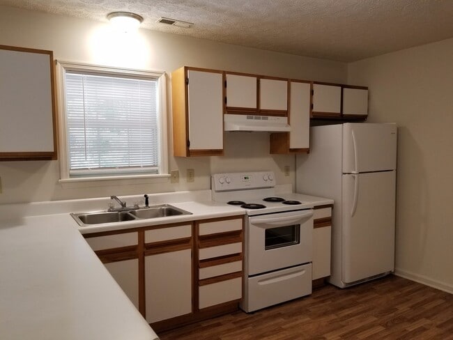 Photo - 2 Bedroom, 1 bath apartment