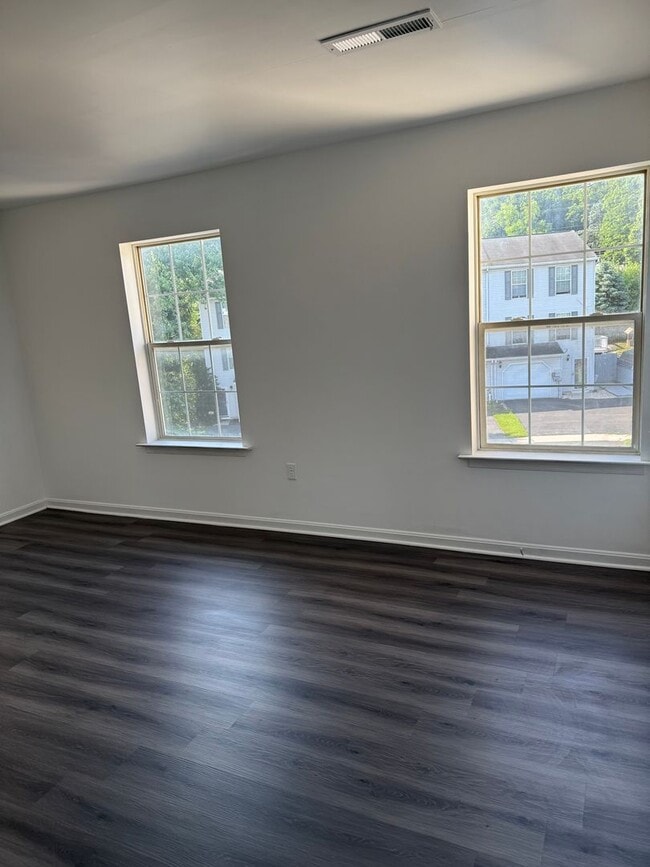 Photo - 2 Bedroom Town Home In Etters PA