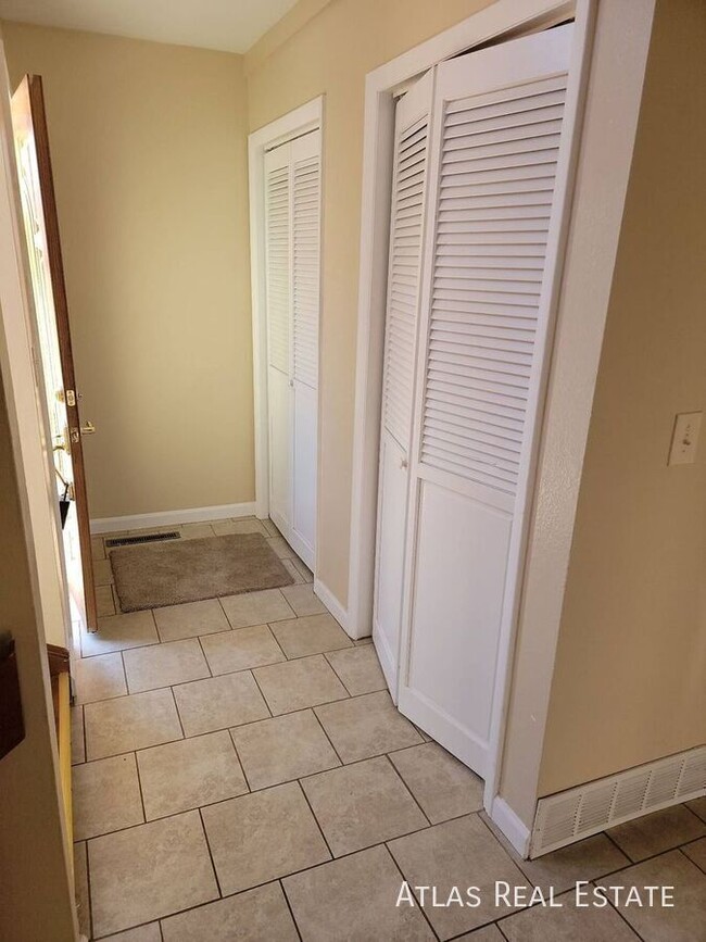 Photo - 408 Columbia Rd