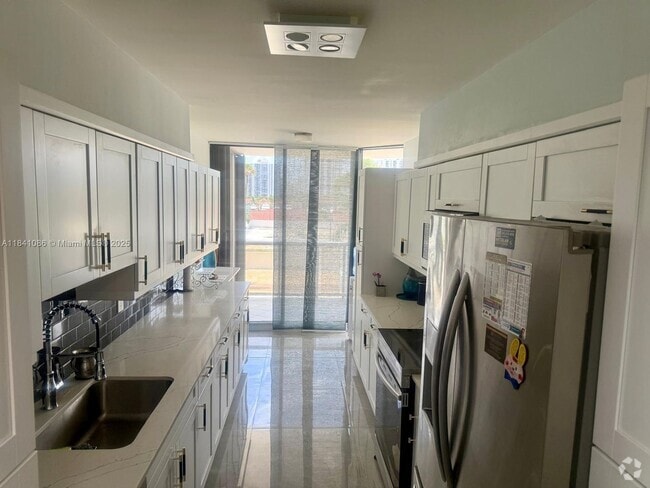 Building Photo - 3640 Yacht Club Dr Rental