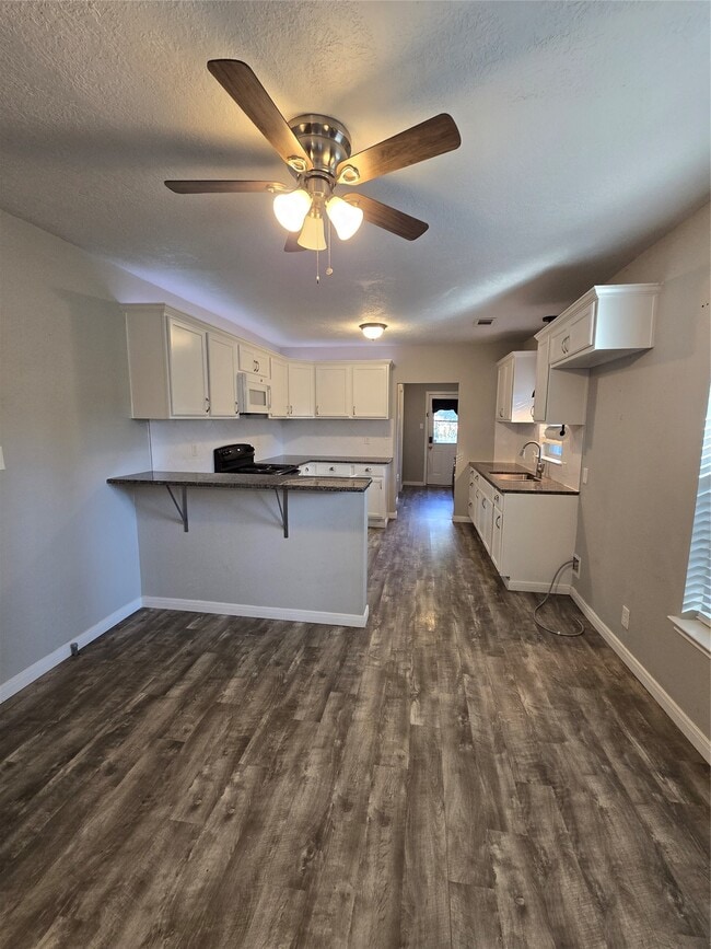 Photo - 511 S Roosevelt Ave