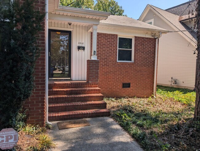 Building Photo - Pristine Ranch-style Home in Commonwealth!