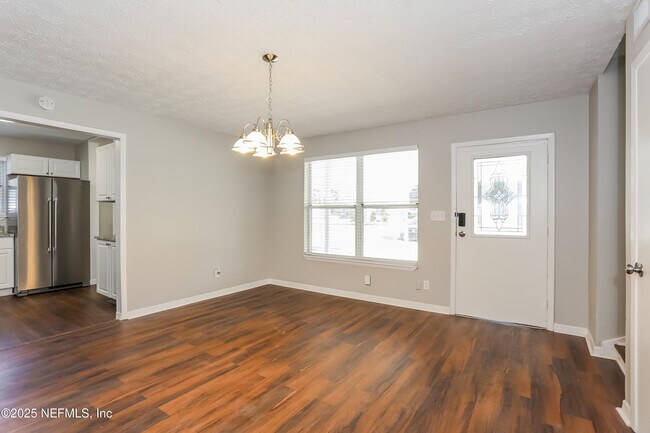 Photo - 5029 Fredericksburg Ave