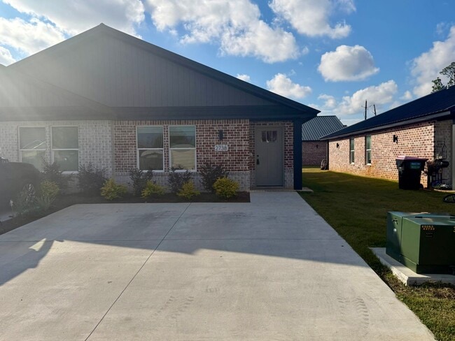 Building Photo - New Construction 3 BED 2 BATH