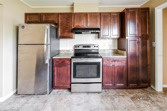 Photo - 9637 Langan St