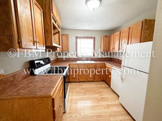 Photo - 2612 W Sycamore Ave Unit 4