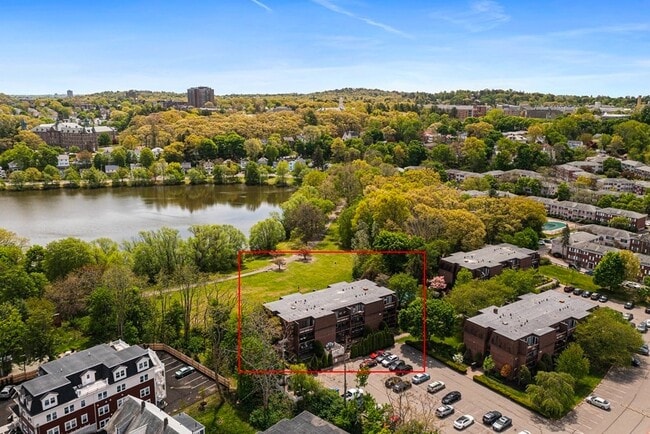 Photo - 140 Kenrick St Unidad 21