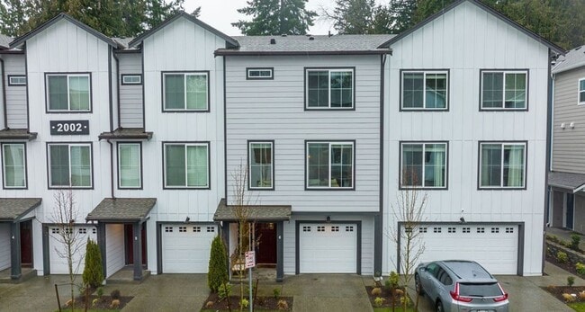 Building Photo - Newer Construction 3-Bedroom Home with Smart Features, Tandem Garage & Community Amenities