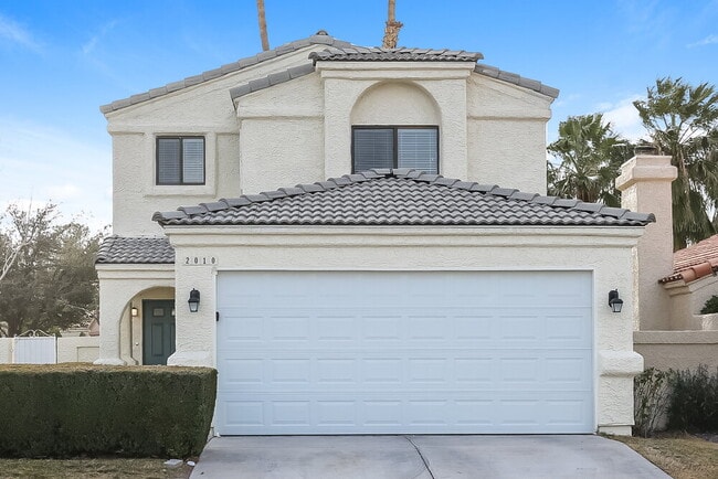 Building Photo - 2010 Waverly Cir