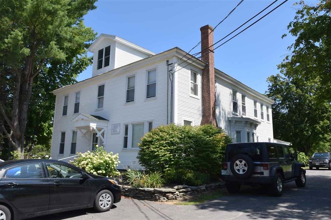 Building Photo - 1092 New Hampshire Rte 175 Unit Apt # 6