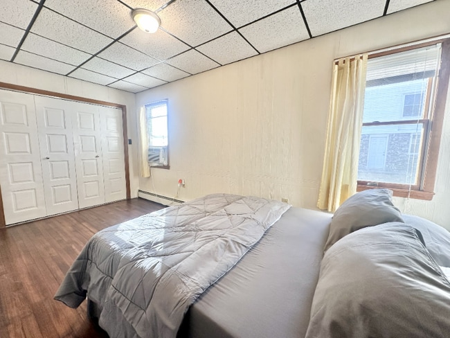 Photo - 1147 Cherry St