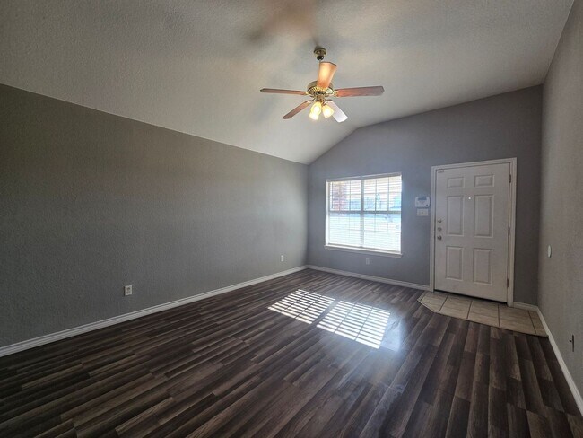 Photo - 4207 Thunder Creek Dr Unidad 4207 Thunder Creek Drive -  B