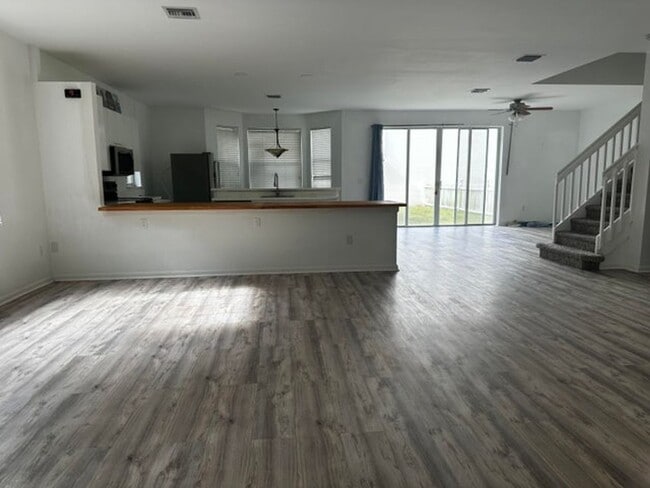 Photo - 9754 Scribner Ln