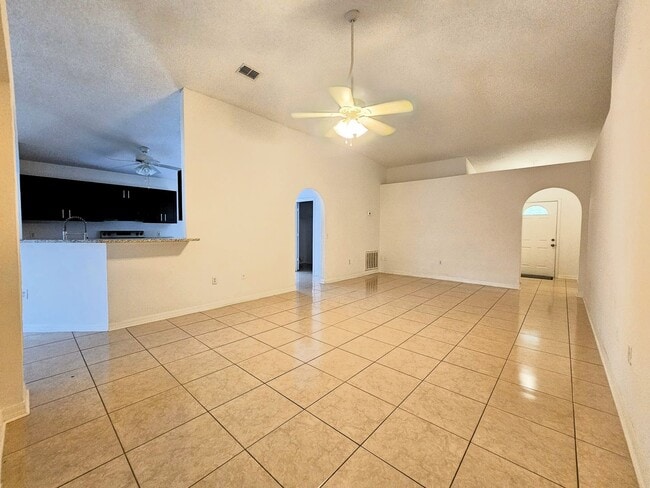 Photo - 921 Bristle Cone Ct