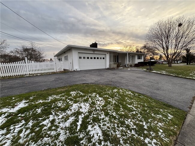 Photo - 213 Governor Terrace